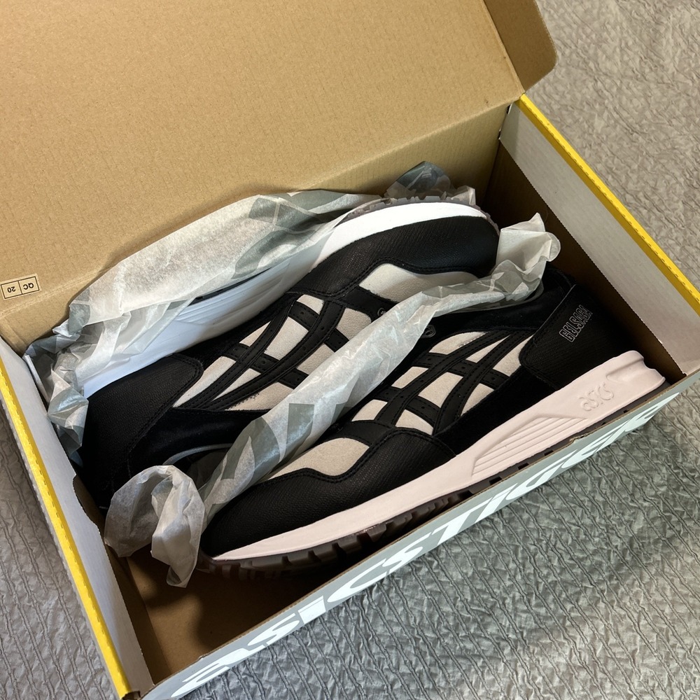 ASICS Tiger Men's Gelsaga Sou Running Shoes Size 11.5, Black/White, 1191A112-001